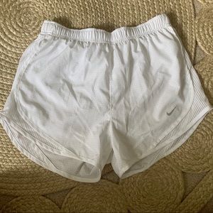 NWOT Classic white Nike shorts